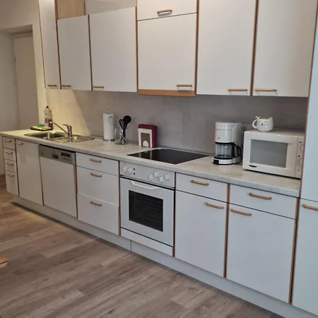 דירה Voll Ausgestattet, Naehe Heiltherme Bad Waltersdorf *